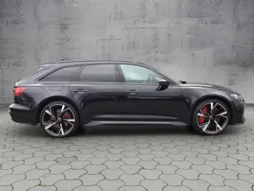 AUDI RS6 Avant 4.0TFSI qua Tiptr. KERAMIK HDMATRIX