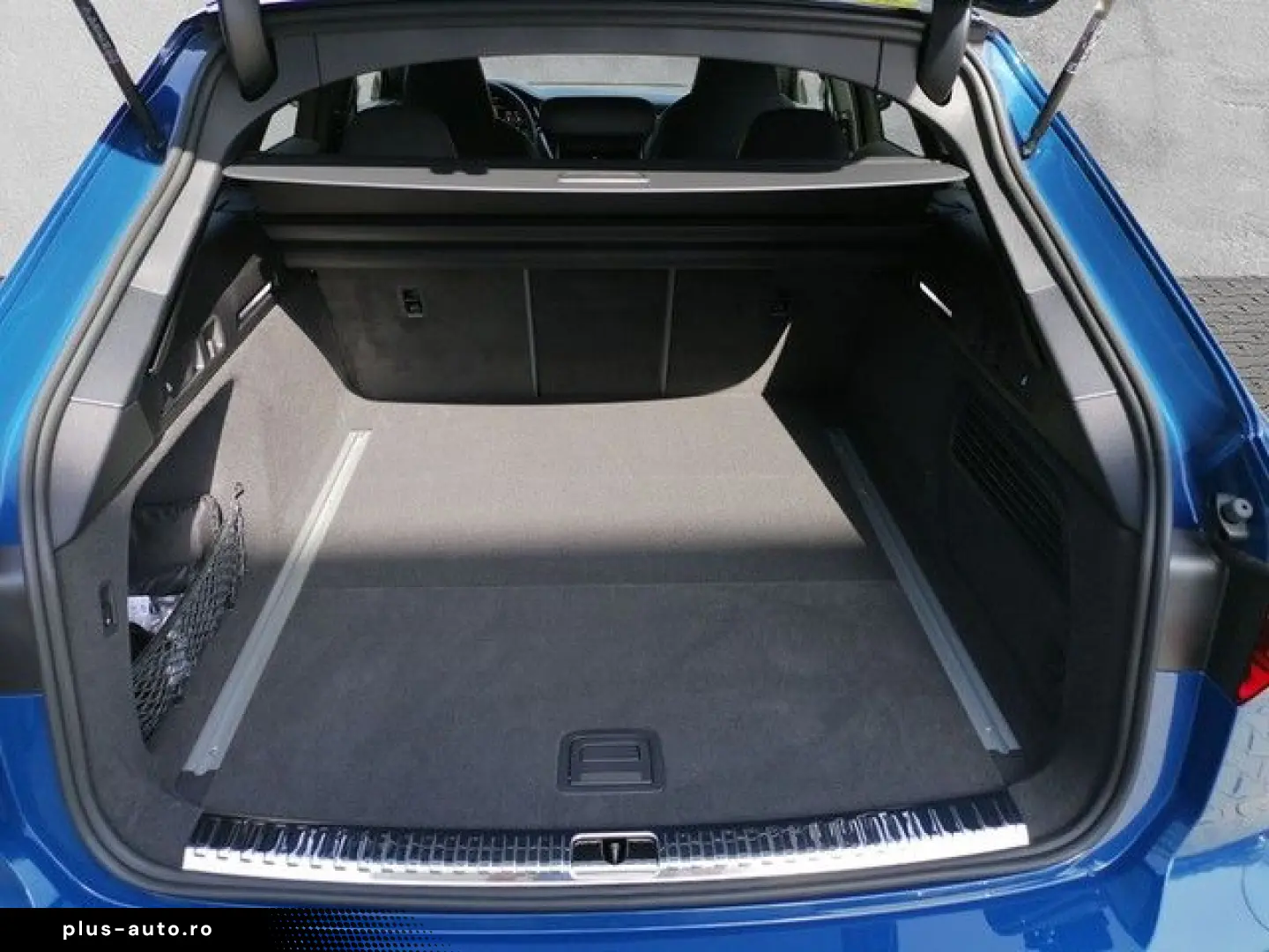 AUDI RS 6 Avant 4.0 Tiptronic quattro performance AHK