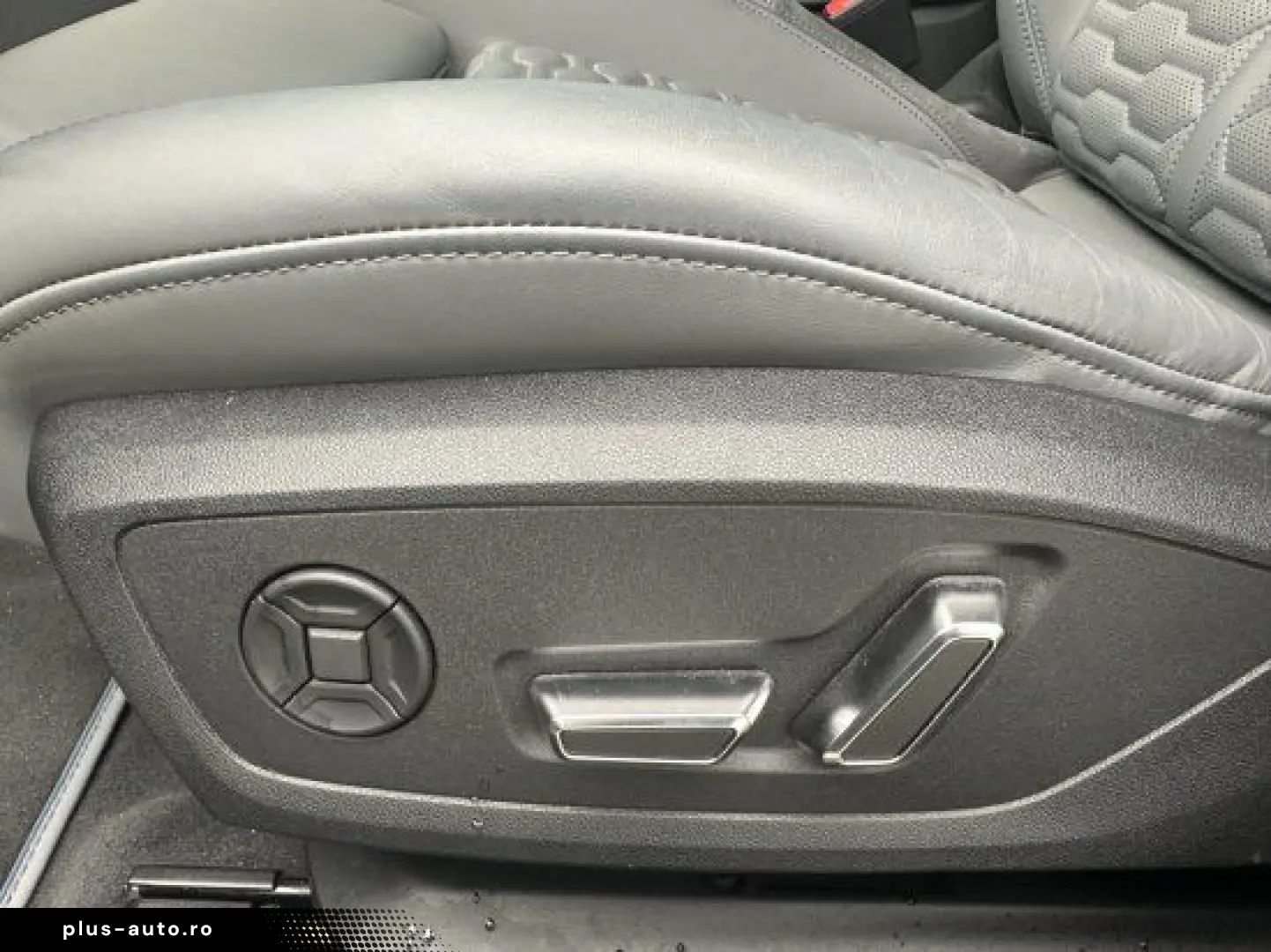 AUDI RS6 AVANT 4.0TSI QUATTRO HEAD-UP PANO STANDH. AH