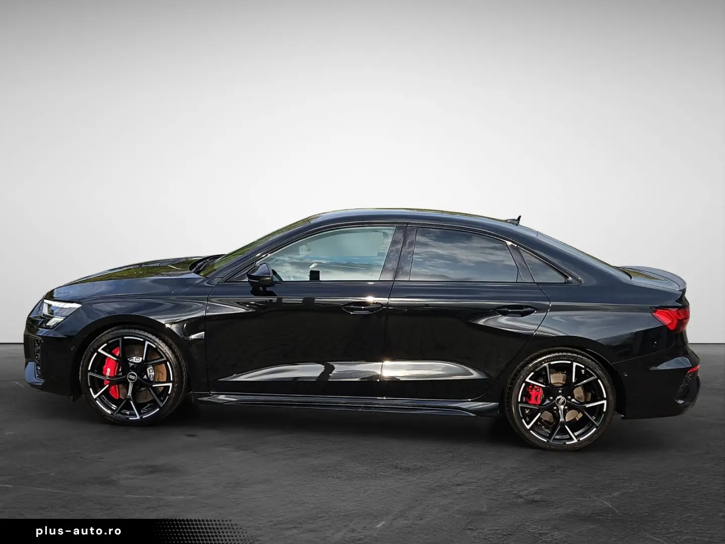 AUDI RS 3 Limousine S tronic quattro ASI LED 19-Zoll