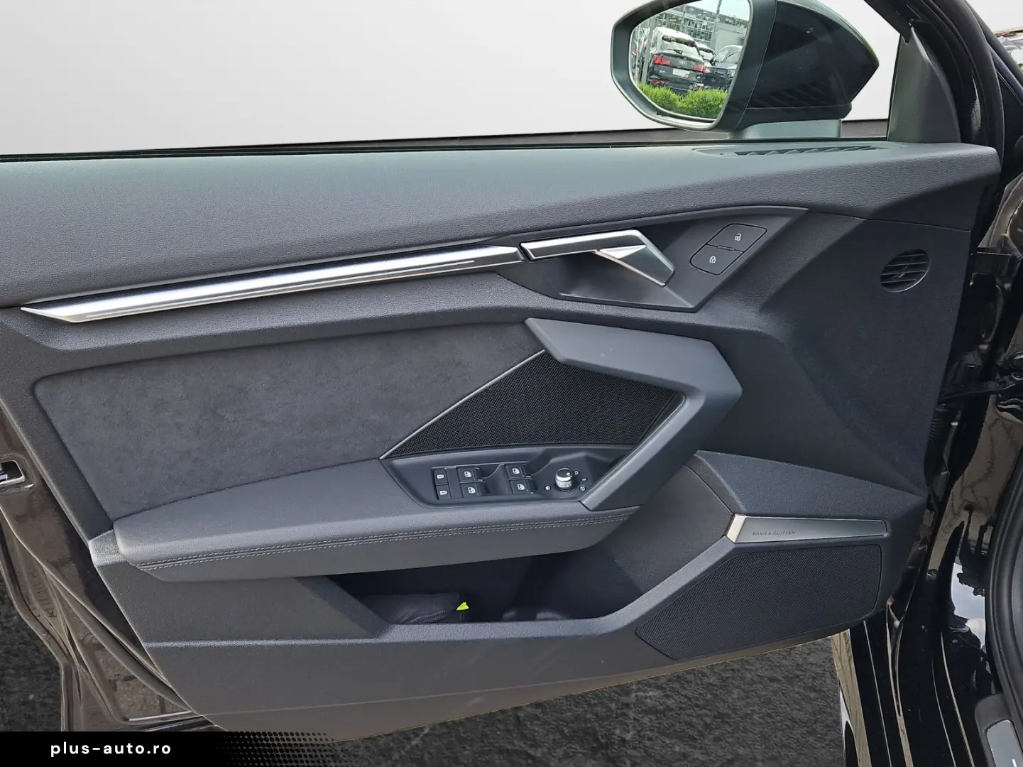 AUDI RS 3 Limousine S tronic quattro ASI LED 19-Zoll