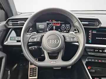 AUDI RS 3 Limousine S tronic quattro ASI LED 19-Zoll