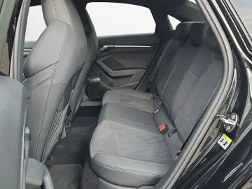 AUDI RS 3 Limousine S tronic quattro ASI LED 19-Zoll