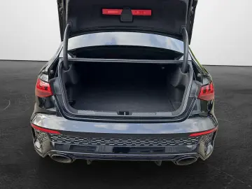 AUDI RS 3 Limousine S tronic quattro ASI LED 19-Zoll