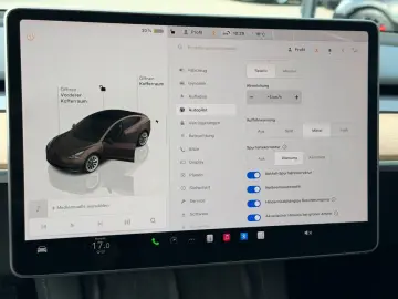 TESLA MODEL 3 LONG RANGE DUAL MOTOR   AMD RYZEN