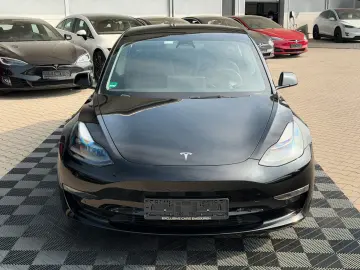 TESLA MODEL 3 LONG RANGE DUAL MOTOR   AMD RYZEN