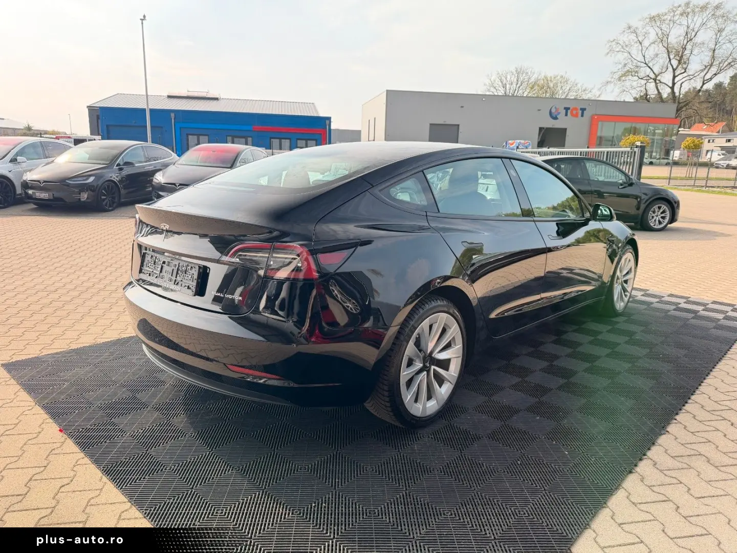 TESLA MODEL 3 LONG RANGE DUAL MOTOR   AMD RYZEN