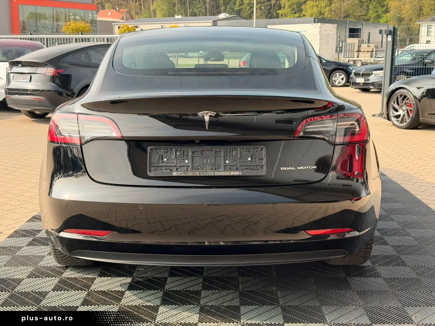 TESLA MODEL 3 LONG RANGE DUAL MOTOR   AMD RYZEN