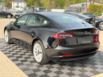 TESLA MODEL 3 LONG RANGE DUAL MOTOR   AMD RYZEN