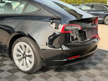 TESLA MODEL 3 LONG RANGE DUAL MOTOR   AMD RYZEN