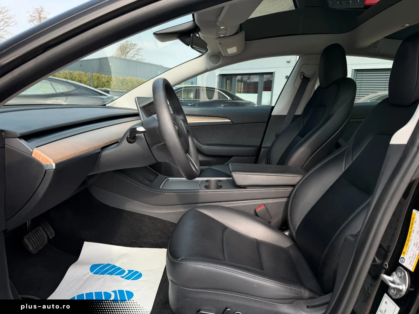 TESLA MODEL 3 LONG RANGE DUAL MOTOR   AMD RYZEN