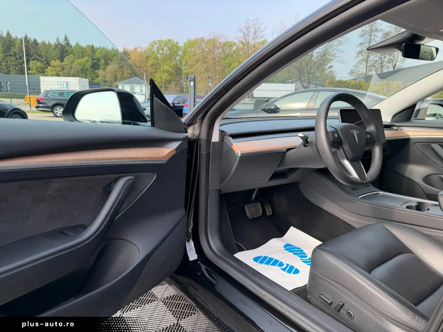 TESLA MODEL 3 LONG RANGE DUAL MOTOR   AMD RYZEN