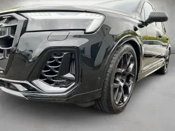 AUDI SQ7 SUV tiptronic 4.0 TFSI quattro  ACC HUD