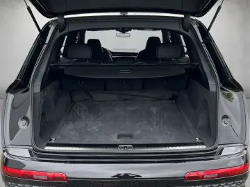 AUDI SQ7 SUV tiptronic 4.0 TFSI quattro  ACC HUD