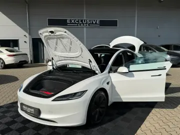 TESLA MODEL 3 HIGHLAND LR AWD   HW4   TOW PACKAGE