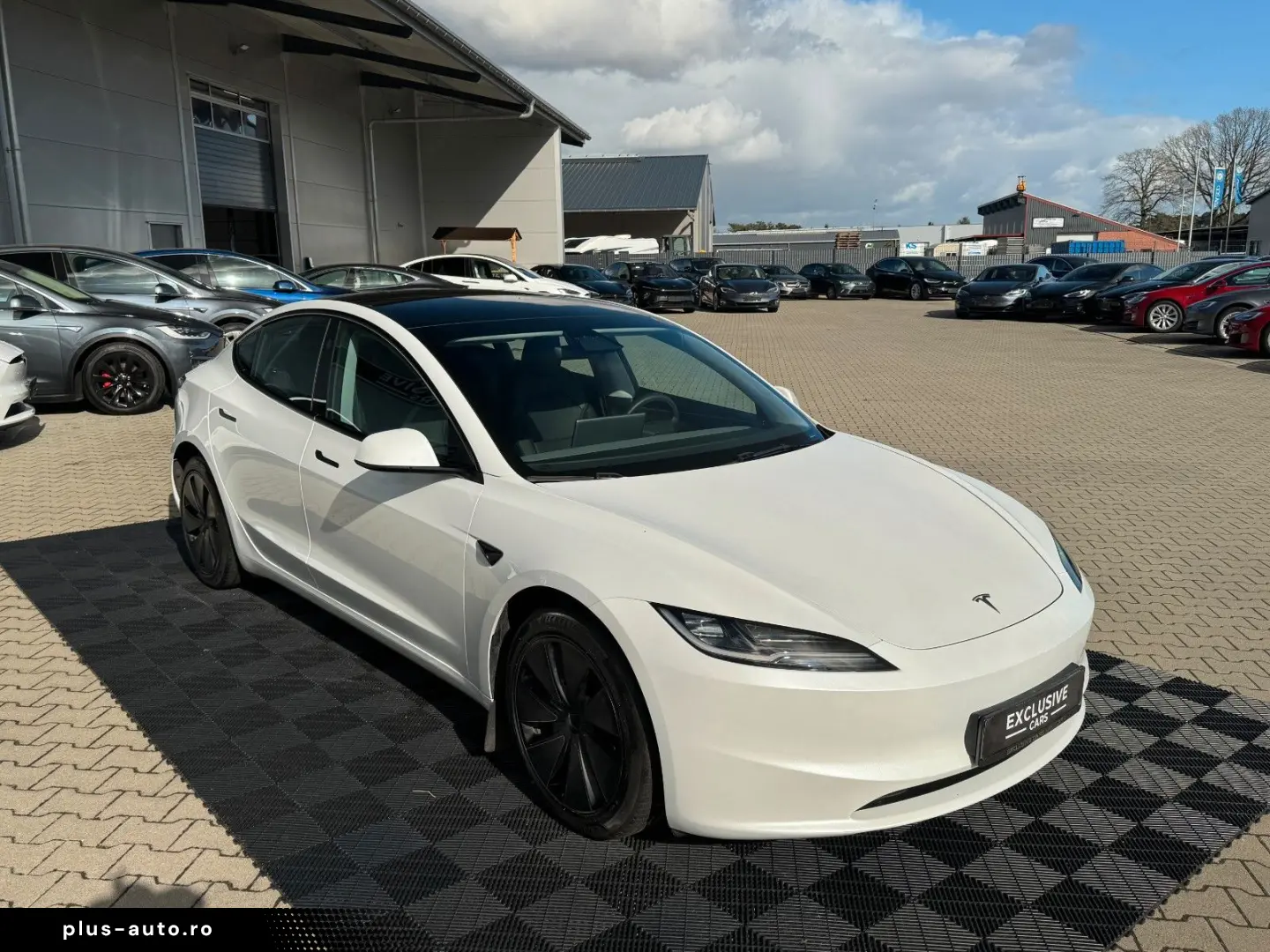 TESLA MODEL 3 HIGHLAND LR AWD   HW4   TOW PACKAGE