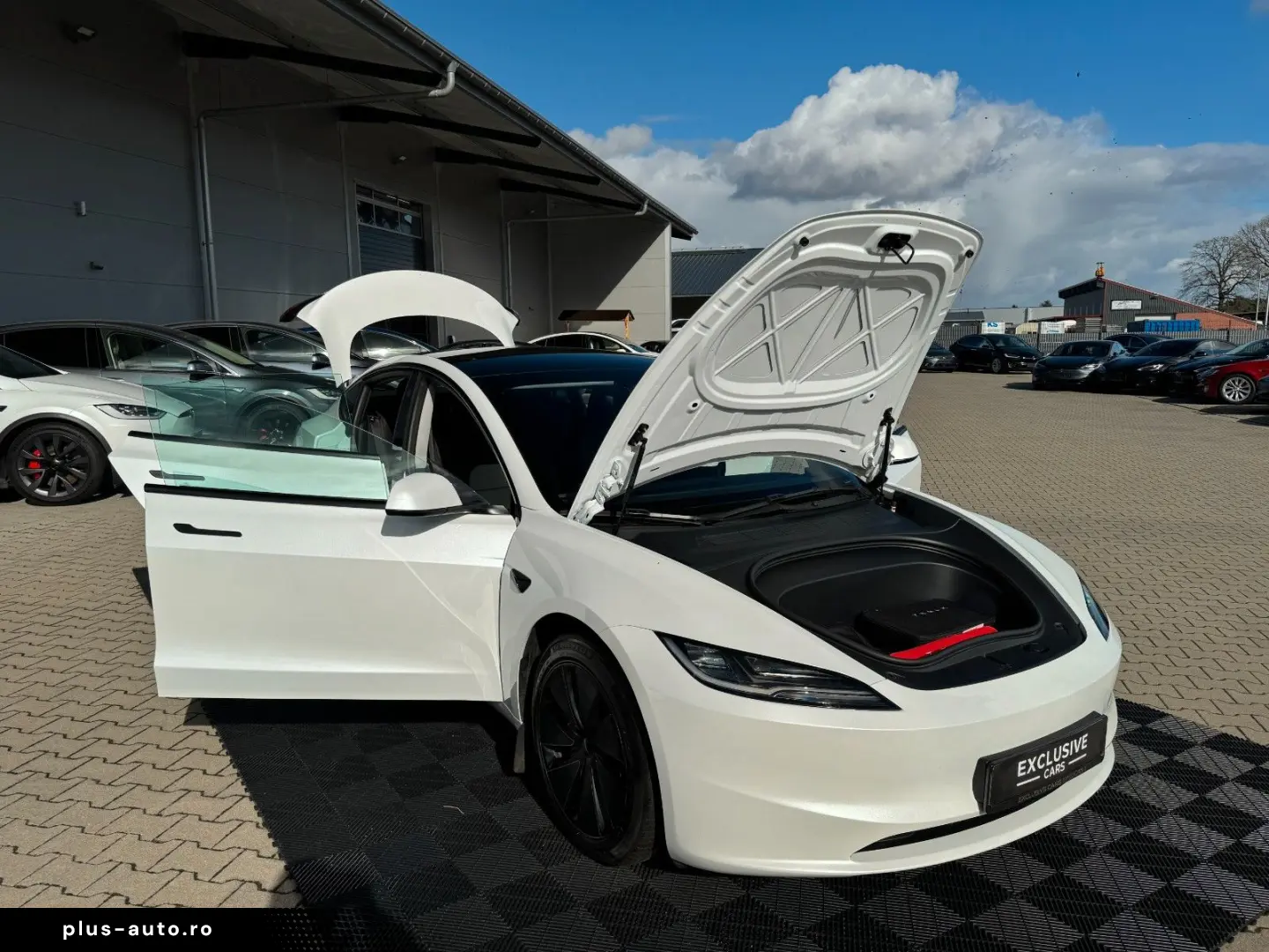 TESLA MODEL 3 HIGHLAND LR AWD   HW4   TOW PACKAGE