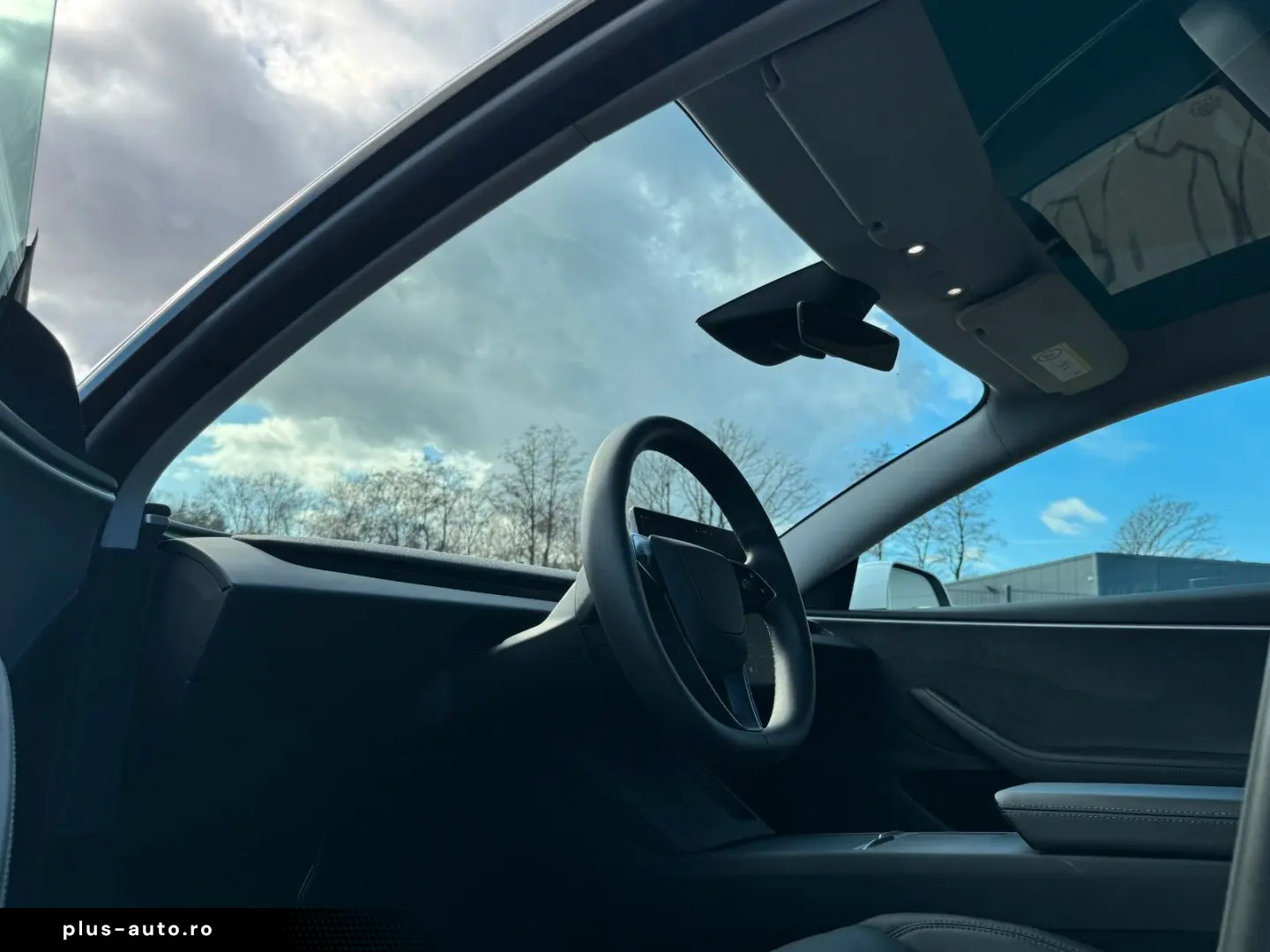 TESLA MODEL 3 HIGHLAND LR AWD   HW4   TOW PACKAGE