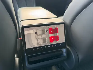 TESLA MODEL 3 HIGHLAND LR AWD   HW4   TOW PACKAGE