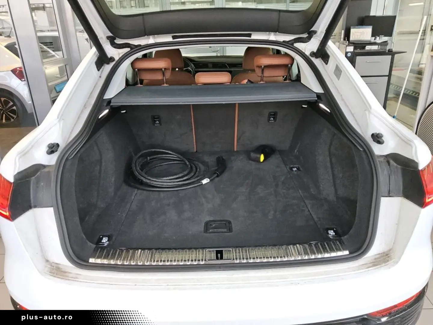 AUDI Q8 SPORTBACK E-TRON SLINE MATRIX LANE ACC 360CAM