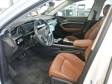 AUDI Q8 SPORTBACK E-TRON SLINE MATRIX LANE ACC 360CAM