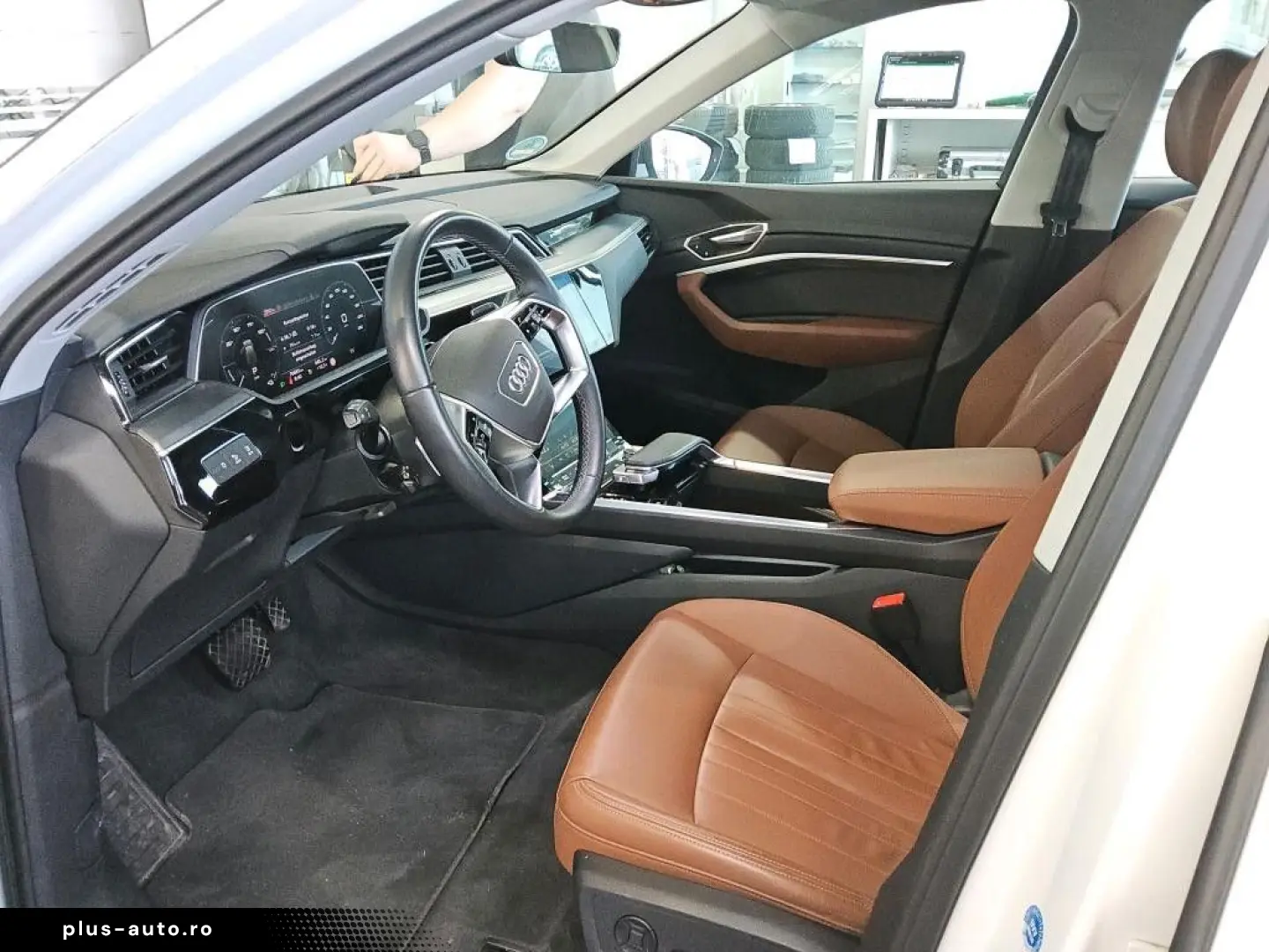 AUDI Q8 SPORTBACK E-TRON SLINE MATRIX LANE ACC 360CAM