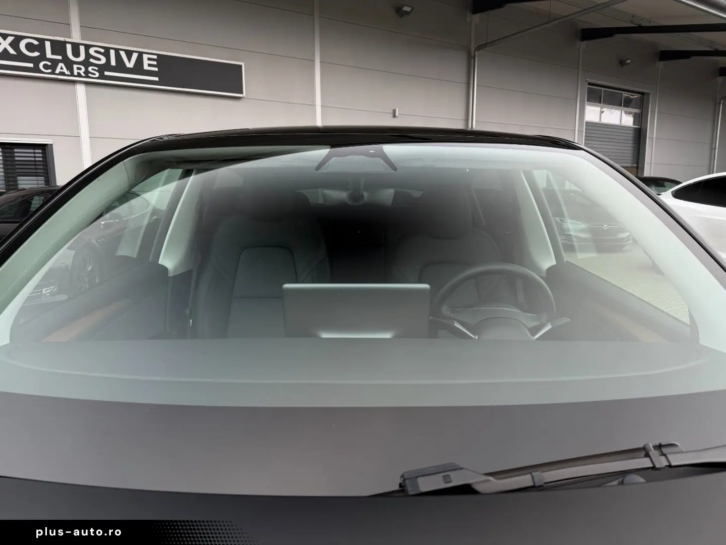 TESLA MODEL Y LONG RANGE AWD   AMD RYZEN