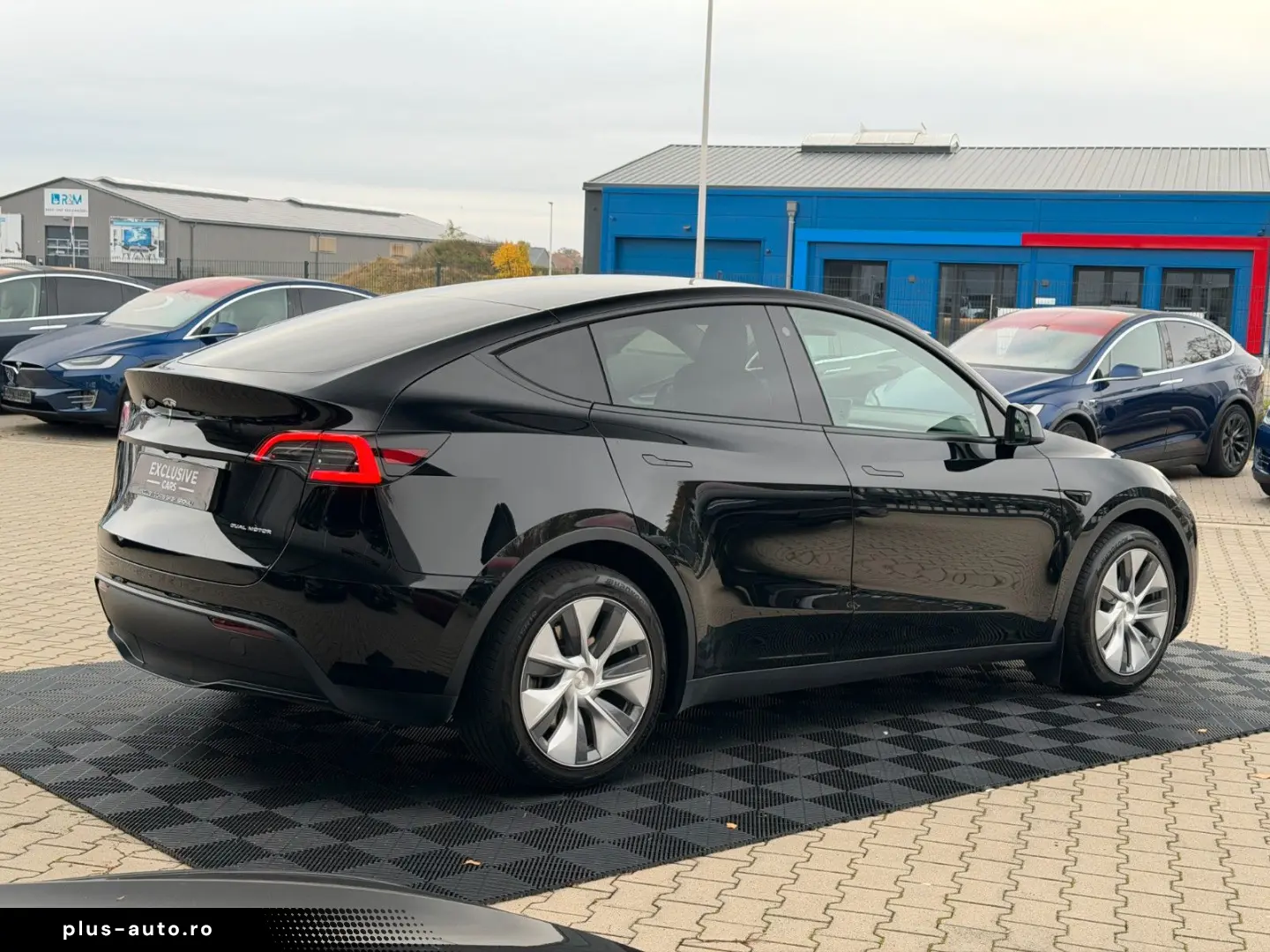 TESLA MODEL Y LONG RANGE AWD   AMD RYZEN