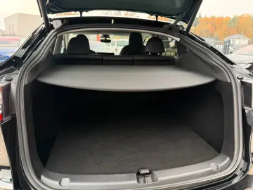 TESLA MODEL Y LONG RANGE AWD   AMD RYZEN