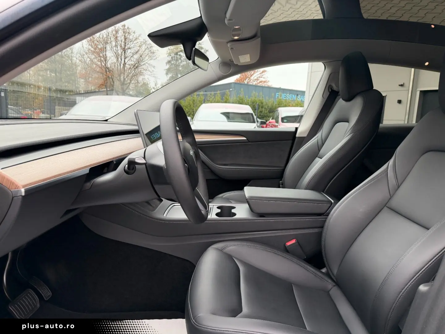 TESLA MODEL Y LONG RANGE AWD   AMD RYZEN