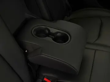 TESLA MODEL Y LONG RANGE AWD   AMD RYZEN