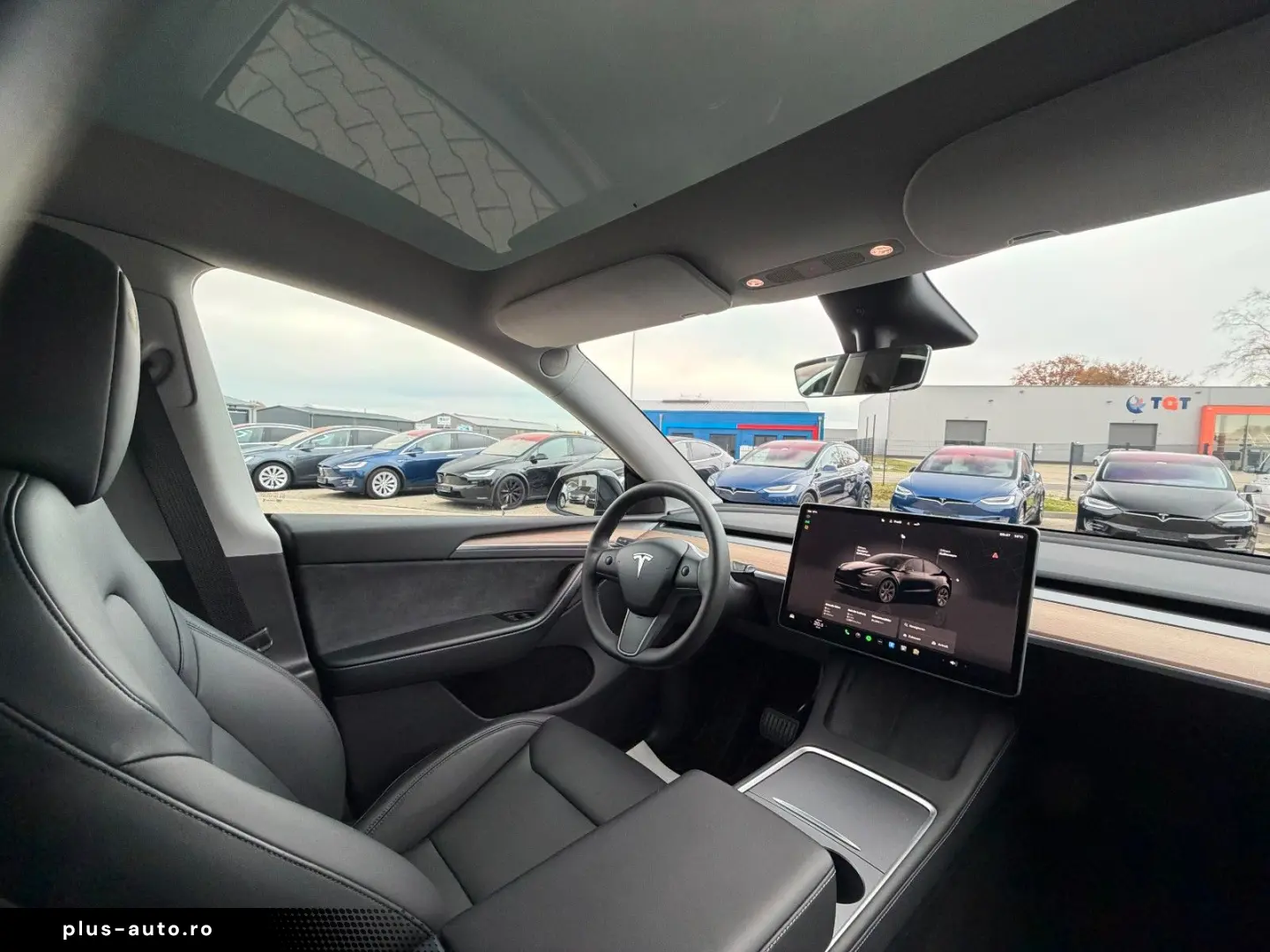 TESLA MODEL Y LONG RANGE AWD   AMD RYZEN