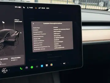 TESLA MODEL Y LONG RANGE AWD   AMD RYZEN
