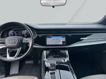AUDI Q8 55 TFSI e quattro LED LEDER HUD 21  PRIVACY