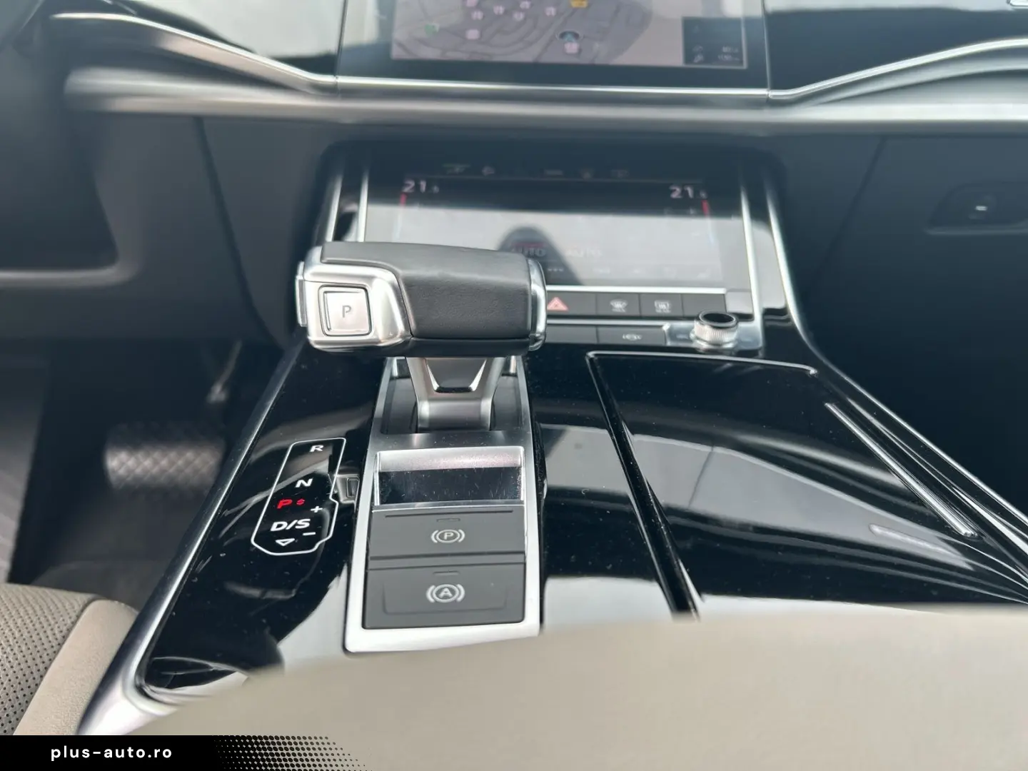 AUDI Q8 55 TFSI e quattro LED LEDER HUD 21  PRIVACY