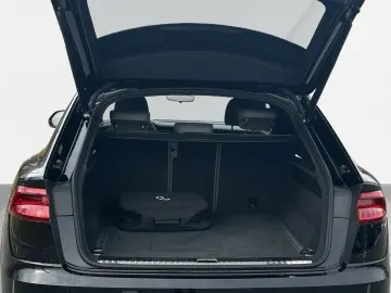 AUDI Q8 55 TFSI e quattro LED LEDER HUD 21  PRIVACY