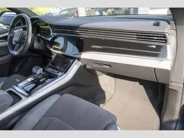 AUDI Q8 50 TDI quattro S line Sport AHK HD Matrix Kam