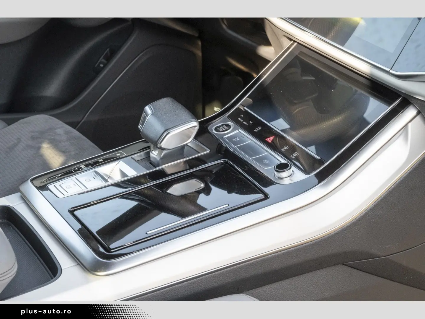 AUDI Q8 50 TDI quattro S line Sport AHK HD Matrix Kam