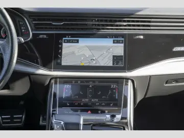 AUDI Q8 50 TDI quattro S line Sport AHK HD Matrix Kam