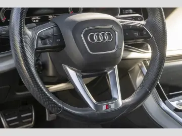 AUDI Q8 50 TDI quattro S line Sport AHK HD Matrix Kam