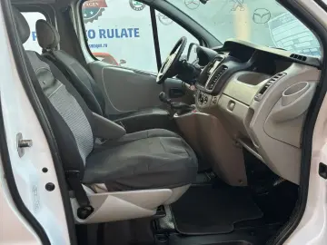 Opel Vivaro Long 2012