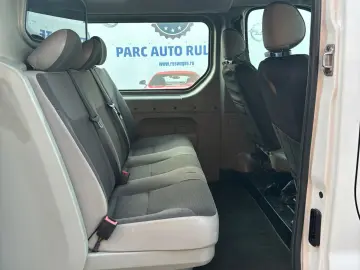 Opel Vivaro Long 2012