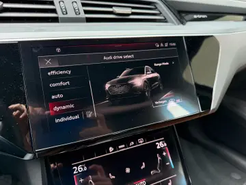 AUDI Q8 e-tron 55 Quattro S-Line - ACC   KEYLESS