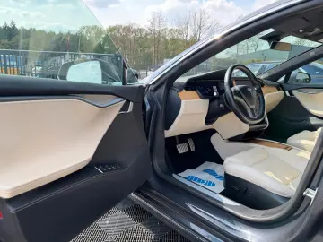 TESLA MODEL S RAVEN PERFORMANCE   21INCH   CREAM