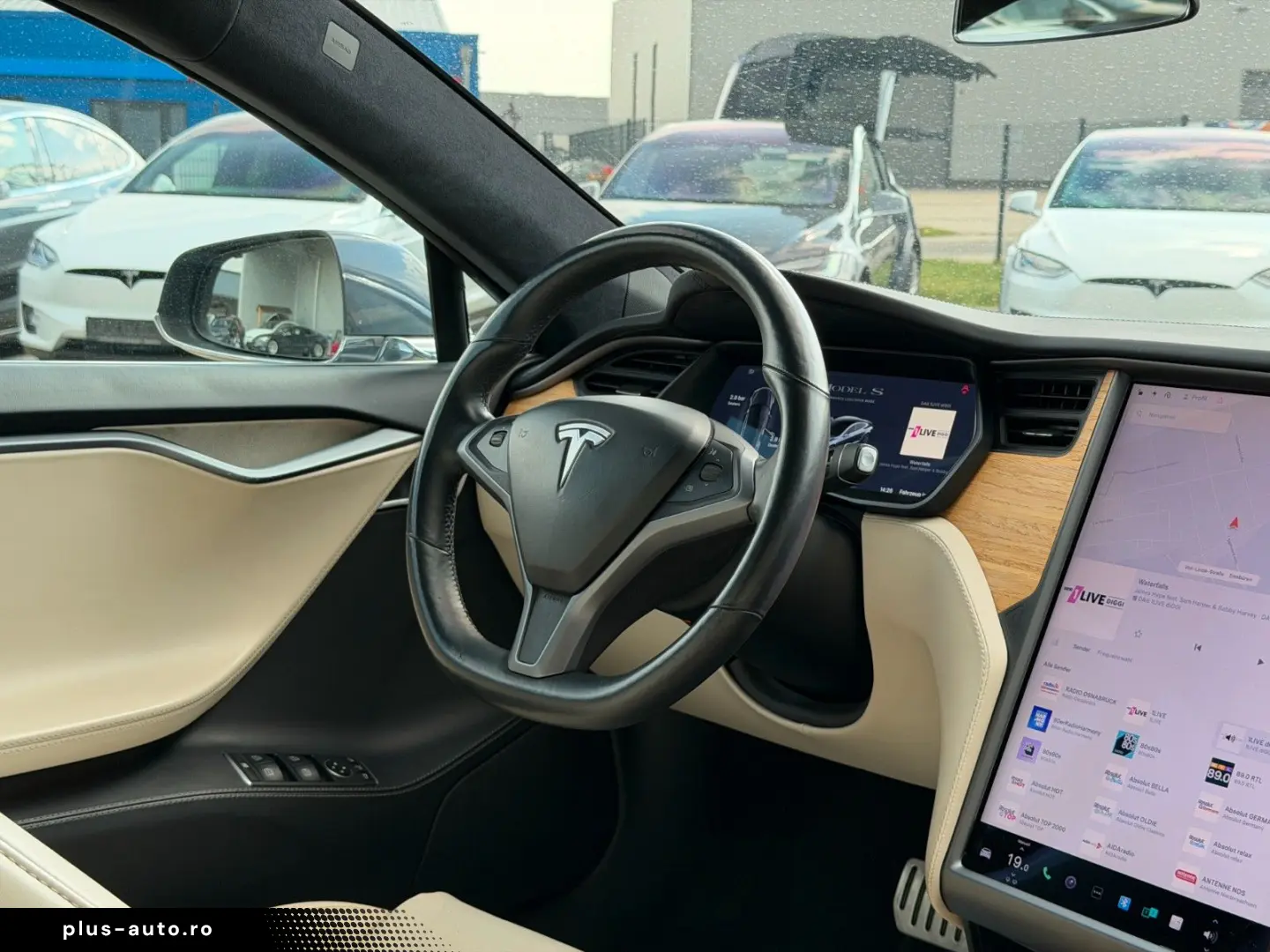 TESLA MODEL S RAVEN PERFORMANCE   21INCH   CREAM