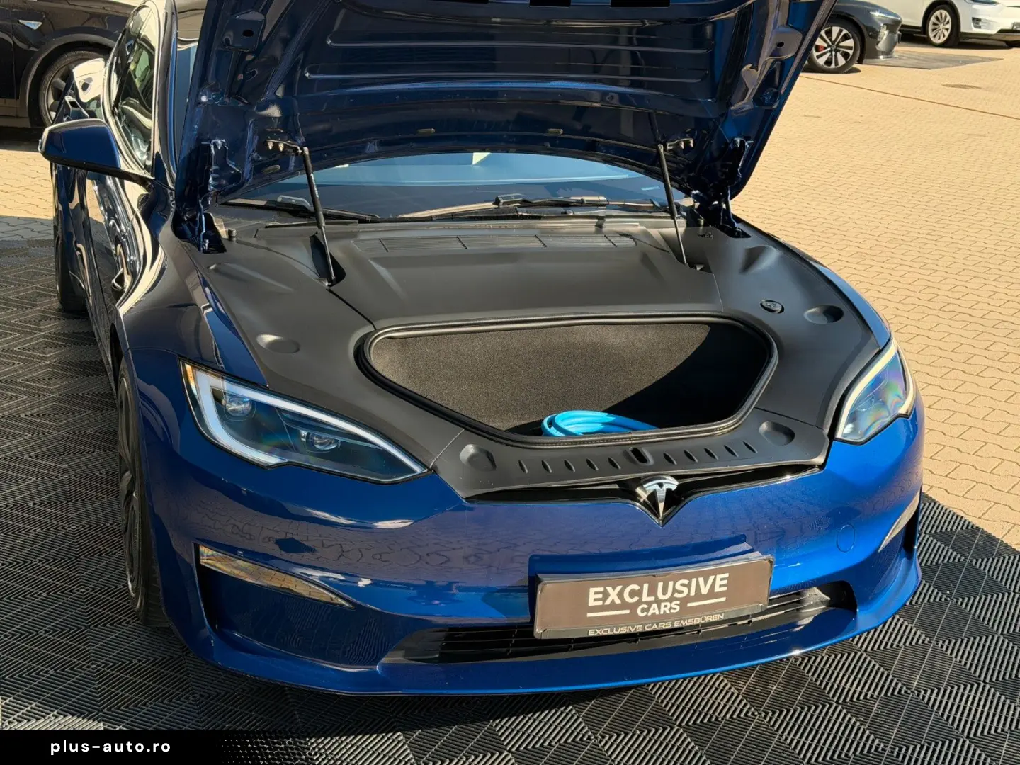 TESLA MODEL S PALLADIUM MAXIMAL RANGE   MATRIX LED