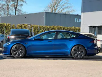 TESLA MODEL S PALLADIUM MAXIMAL RANGE   MATRIX LED