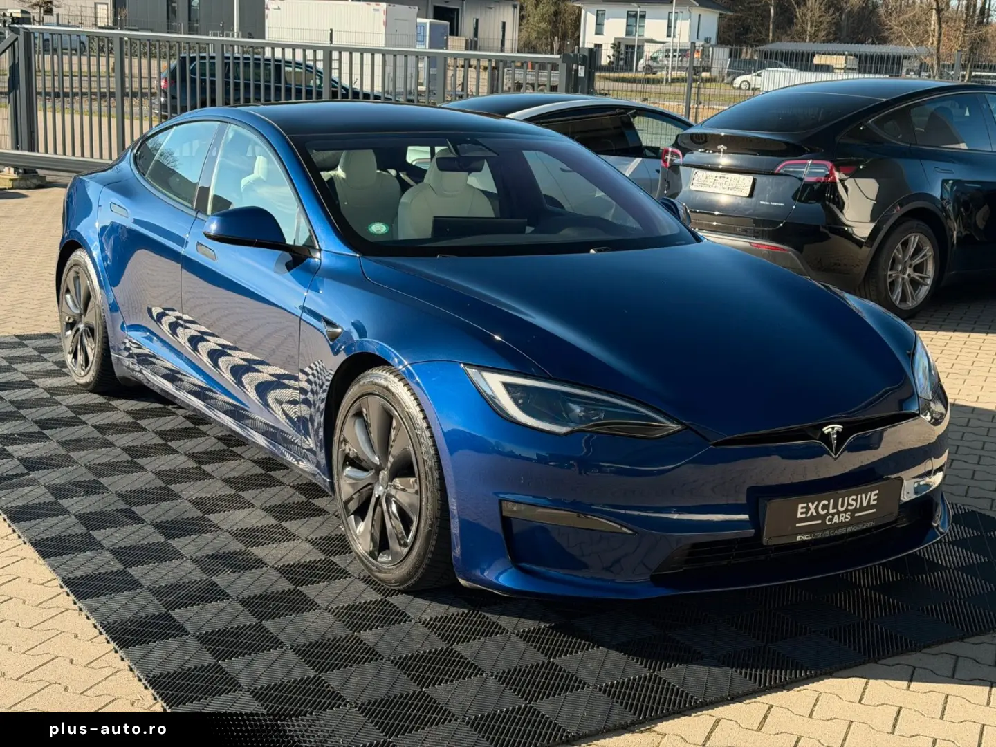 TESLA MODEL S PALLADIUM MAXIMAL RANGE   MATRIX LED