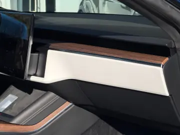 TESLA MODEL S PALLADIUM MAXIMAL RANGE   MATRIX LED