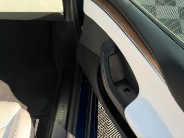 TESLA MODEL S PALLADIUM MAXIMAL RANGE   MATRIX LED